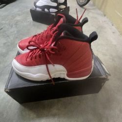 Air Jordan 12 Retro "Gym Red" 6.5Y
