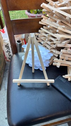 Small table eesel
