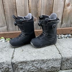 snowboard boots size 7.5
