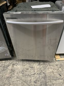 Samsung dishwasher in stainless steel new open box