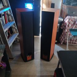 Polk Tawer Home Speakers