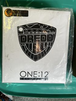 Mezco Judge Dredd