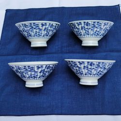 VINTAGE Set Of 4 blue and white Japanese porcelain rice or soup bowls. 
These bowls are made of fine, high-grade Japanese porcelain. 