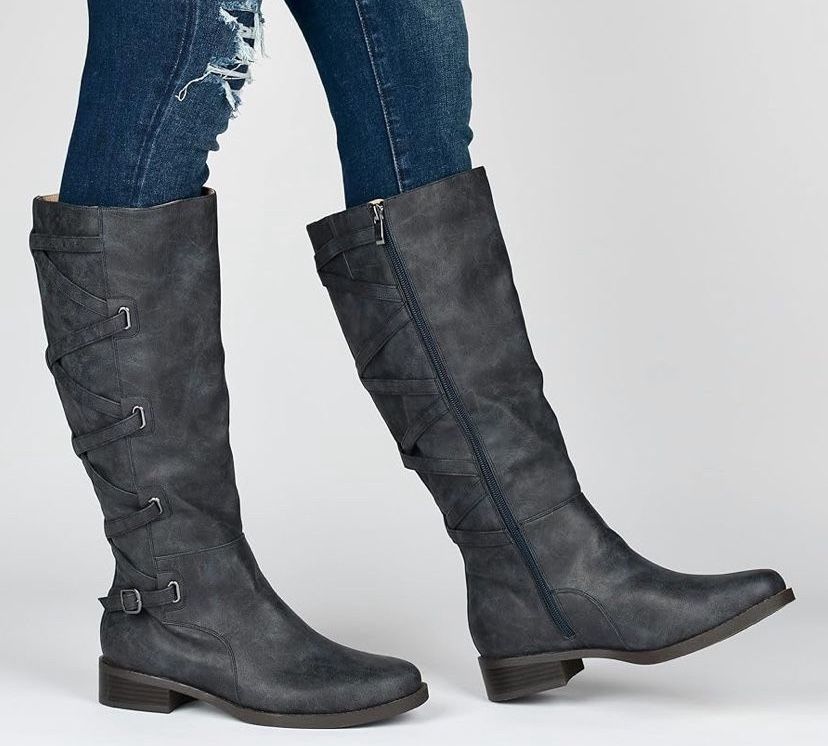 Journee Collection Women"s Carly Boot