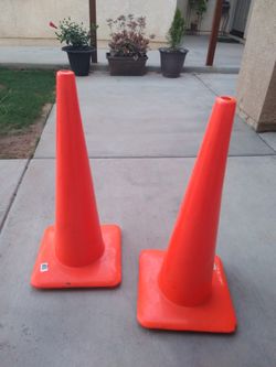 2 warning cones $20 Imperial