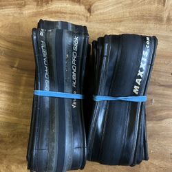 Road Tires Fixie, Road  700x23 9/10