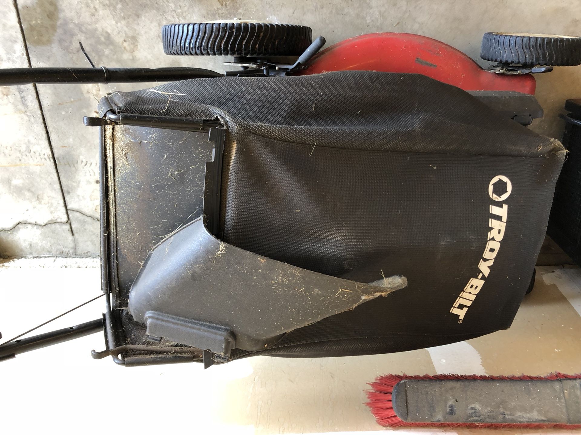 TroyBilt 5.5HP Honda 3in1 Push Mower 11A 542Q711 for Sale in North