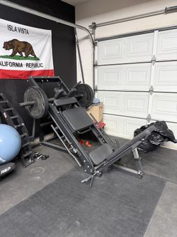 Titan leg press Hack Squat