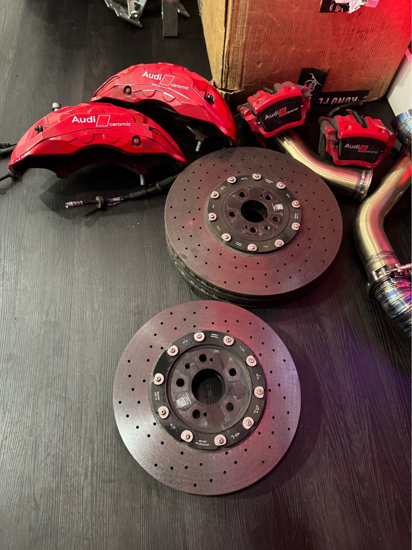 Rs8/urus carbon ceramic brake kit