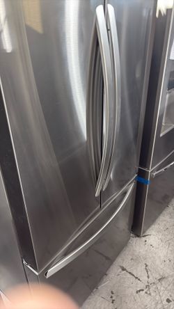 LG French Door Refrigerator 
