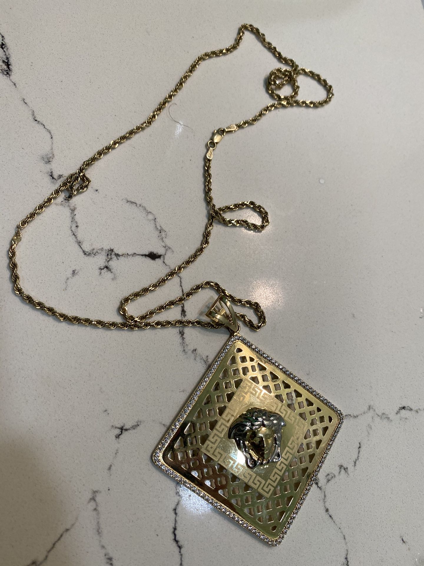 10k gold chain with pendant