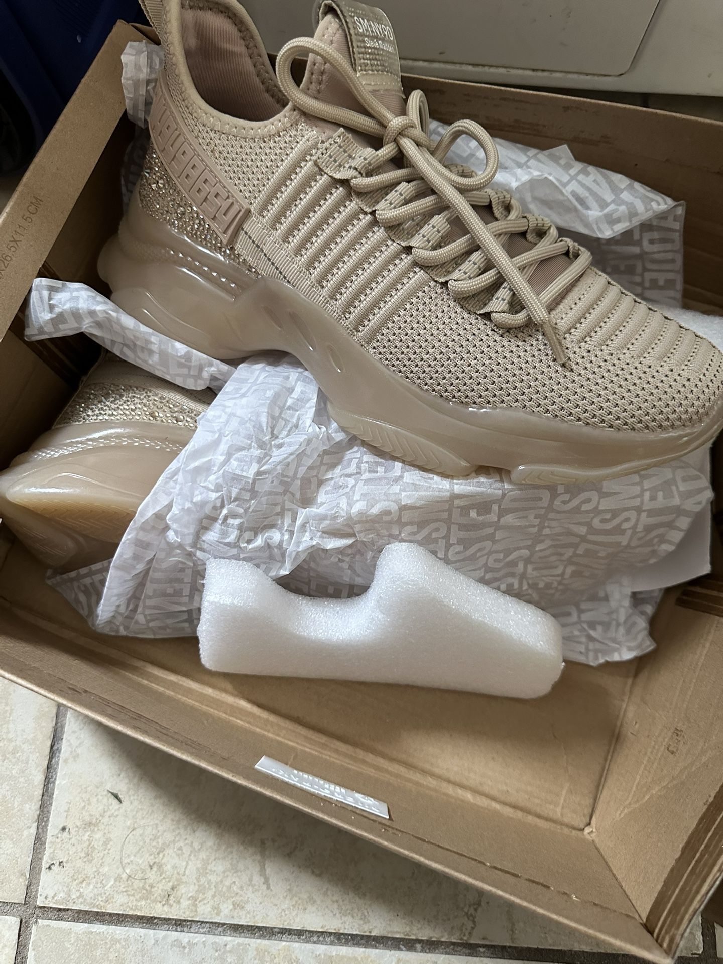 Zise 10 Open Box