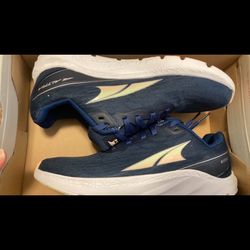 Altra women’s shoes