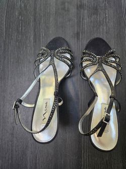 Nina New York Women's Black Rhinestone Sandals – Size 9