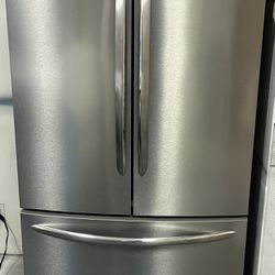 30” Frigidaire Refrigerator