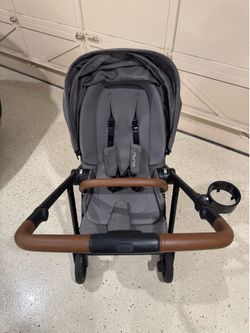 Nuna Swiv Stroller