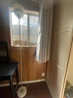 Floor lamp