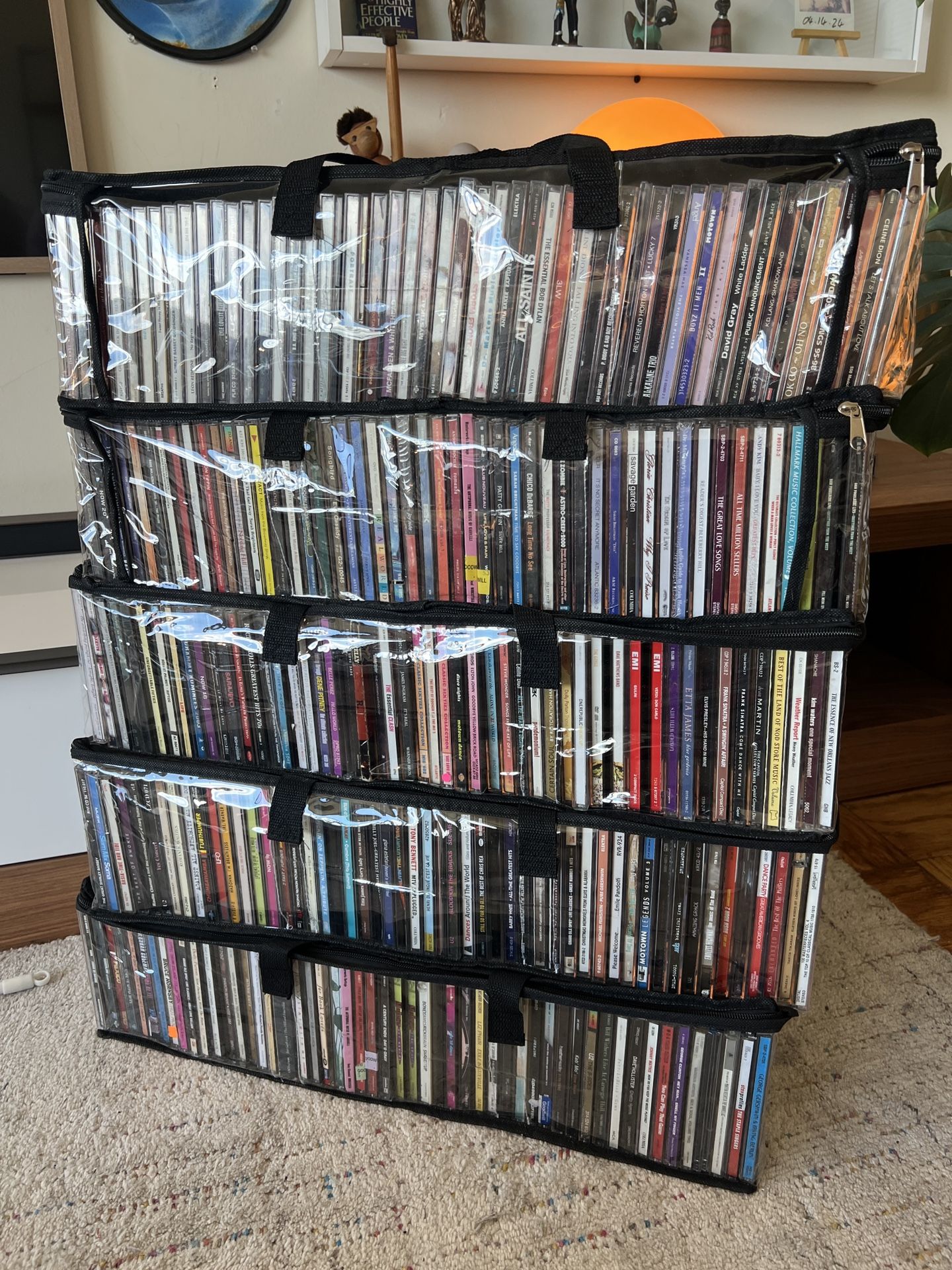 About 250 assorted music CDs or all genre: soul, r&b, hip