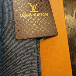 Louis Vuitton- Men’s tie