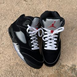 Black Metallic Jordan 5s Size 8.5