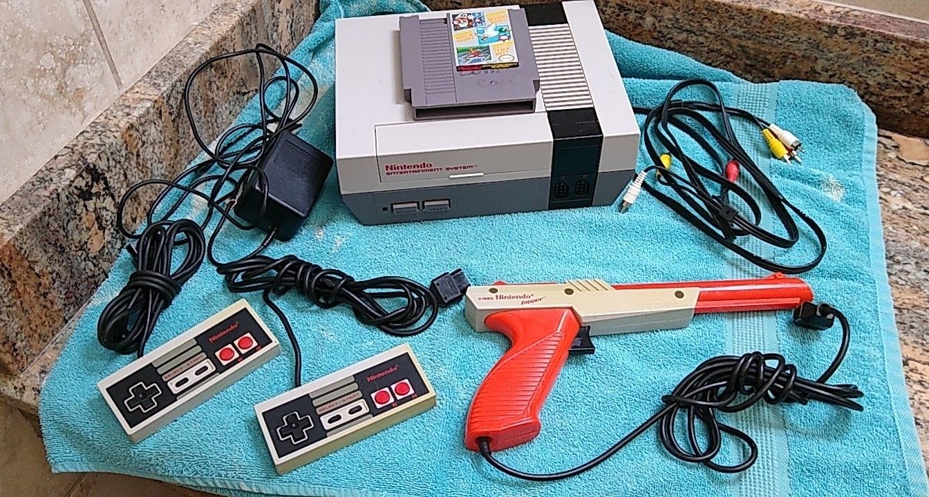 Nintendo NES-001 Bundle