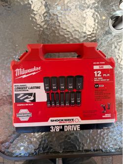 MILWAUKEE IMPACT SOCKET KIT 12 PCS