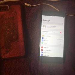 iPhone 7+ Like New Unlocked