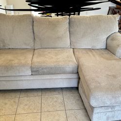 Sectional/ Couch 