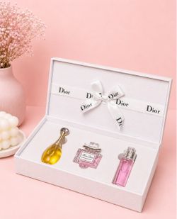 Mini Perfume Gift Set – 3 x 5ml Travel Size Fragrances 🌸