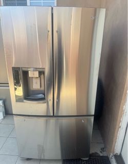 Free scrap metal fridge