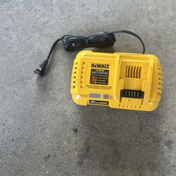 Dewalt cargador precio firme