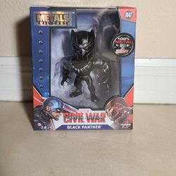 Metals Die Cast Black Panther Marvel Avengers 