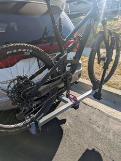 Thule hitch single bike rack