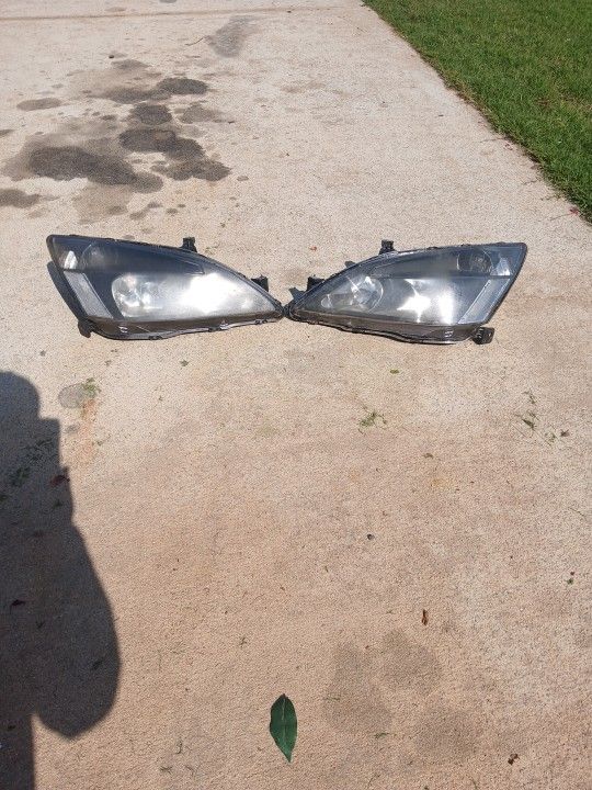2007 Honda Accord Headlights