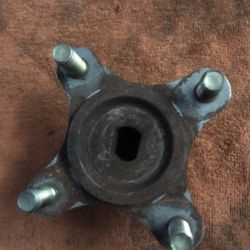 Cub Cadet Rear Wheel Hubs