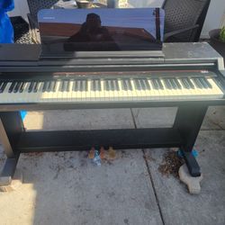 Digital Piano 