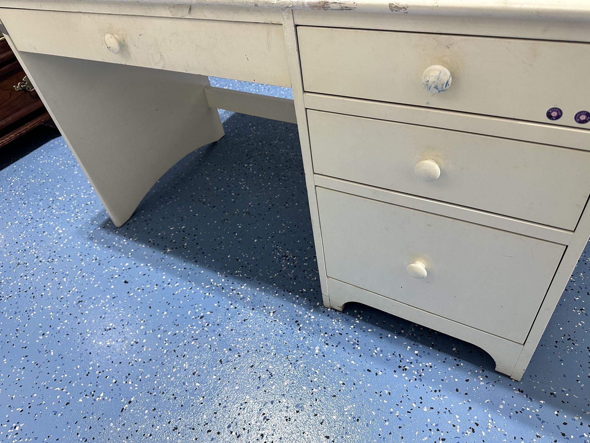 White Wooden Desk