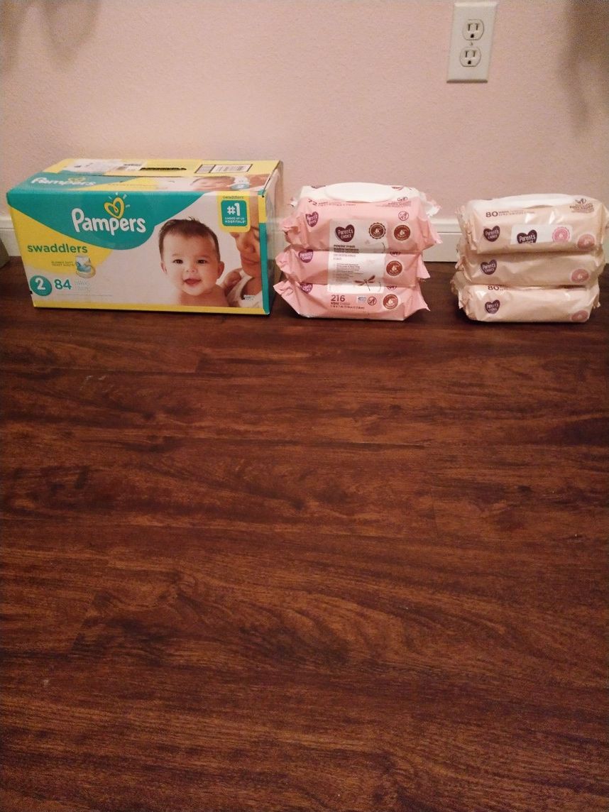 Pampers size 2 & total of 456 wipes