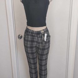 New Women's 2 Piece Set Size S/M