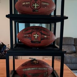 Super Bowl Champion Saints Authentic Deluxe Three Ball Set With Glass Display Cases