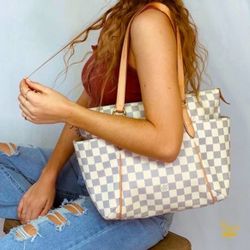 Authentic Louis Vuitton Totally PM in Damier Azure