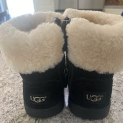 Baby Ugg 
