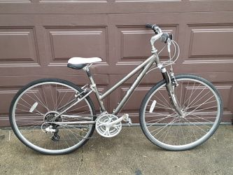 Jamis aragon hybrid bike hotsell