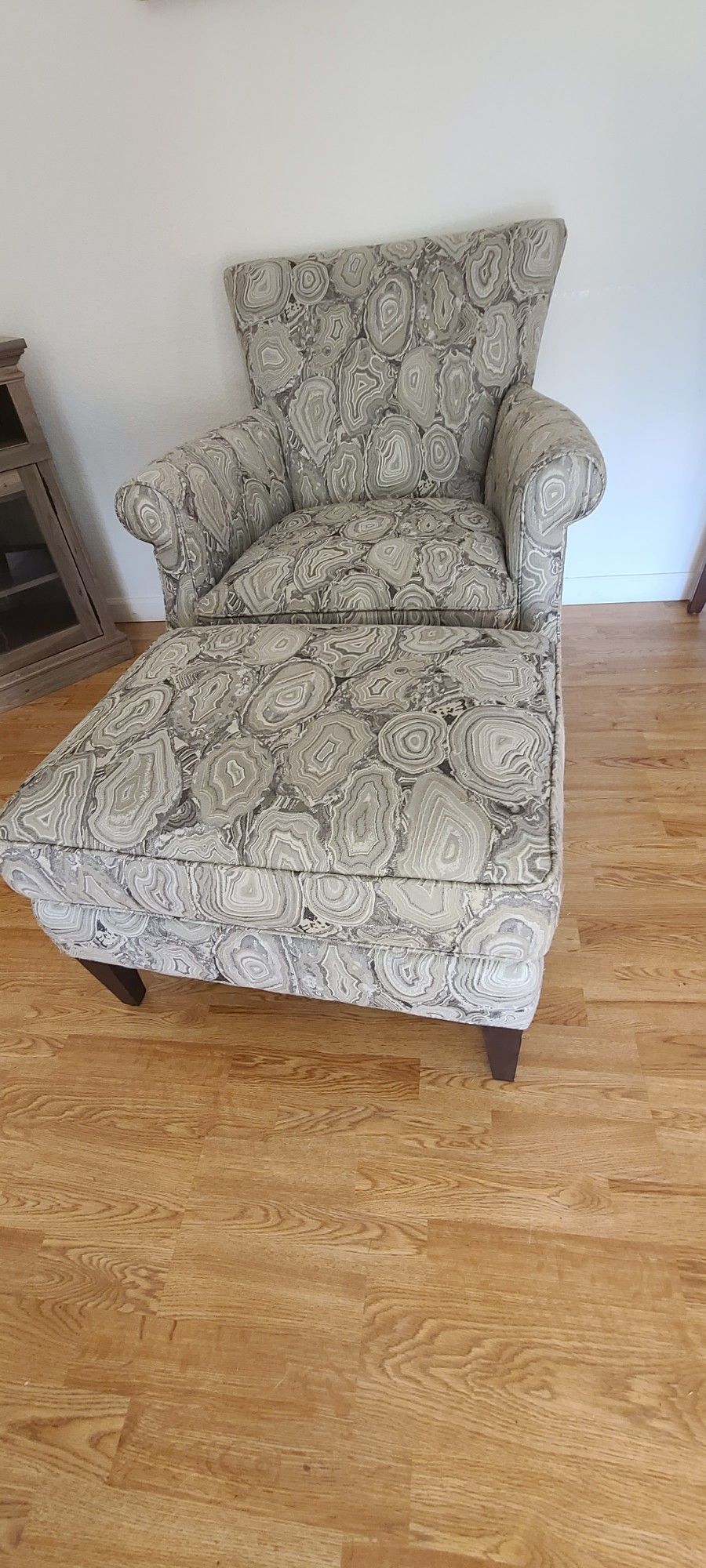 Macy's Wingback Chair With Ottoman