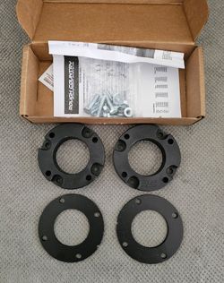 Rough Country Suspension 1.50 to 2-Inch Front Leveling Kit for 25-26 Toyota 4runner 4wd