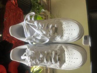 Nike Air Size 9 Used But Great Condition 