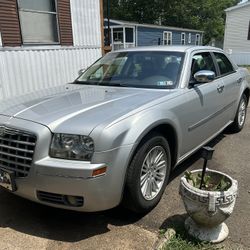2010 Chrysler 300