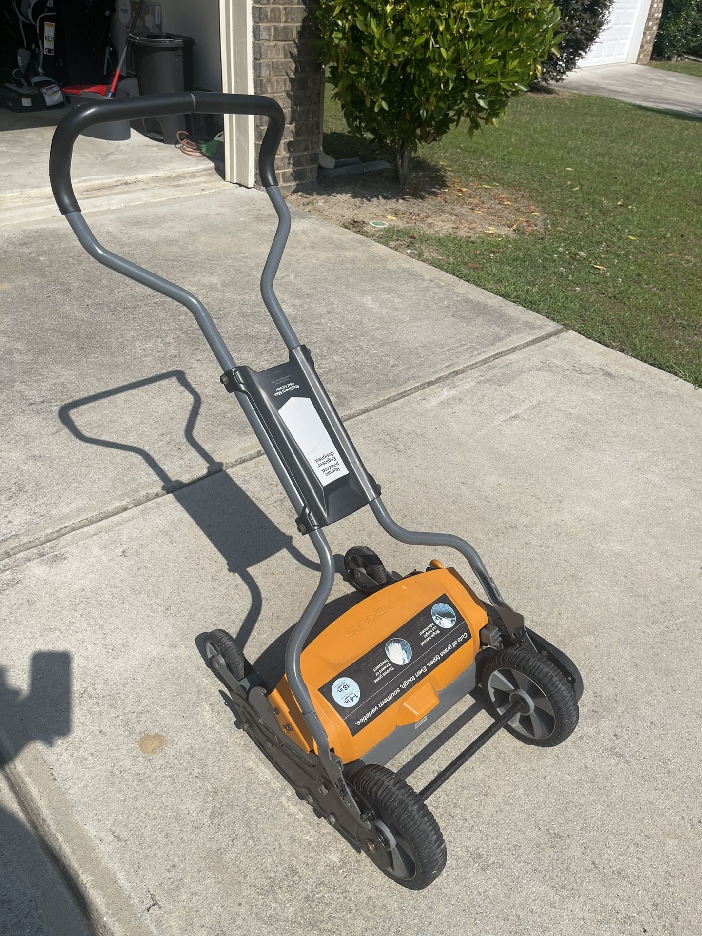 Staysharp Driver MOVING SALE: Fiskars StaySharp 18 in. Cut Manual Push Non Electric Walk ...
