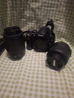 Nikon D5000 Camera