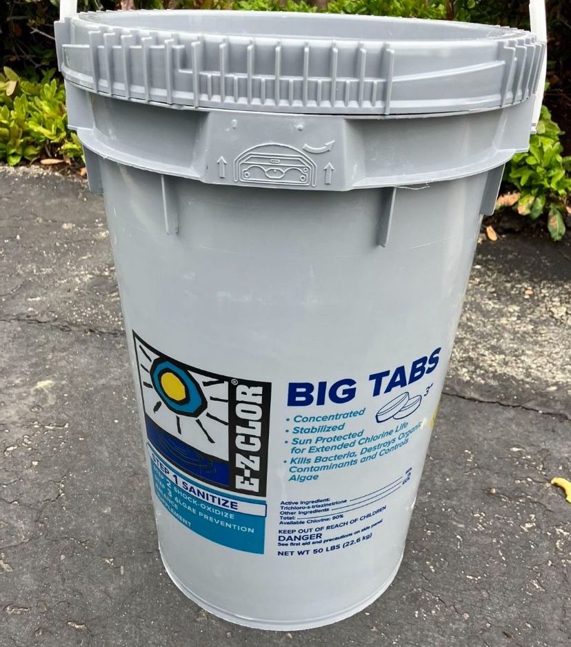 50lb Bucket Of Chlorine Pool Tablets